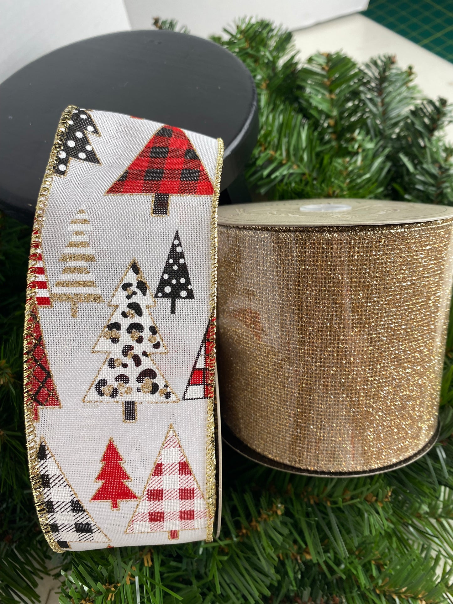10yards, 2.5-inch Wired Christmas Ribbon, Plaid Leopard Trees, White, D Stevens Ribbon, Gold Trim and Glitter, Christmas Ribbon