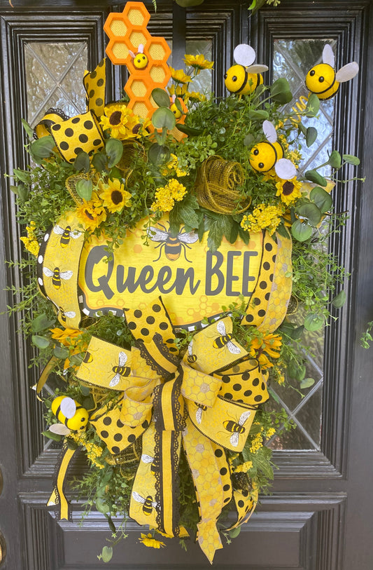 Wreath-Spring/Summer Queen Bee